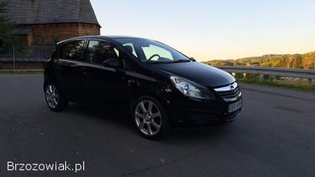 Opel Corsa 1.  4 benzyna  2010