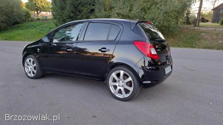 Opel Corsa 1.  4 benzyna  2010