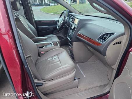 Chrysler Town & Country 3.  6V6 LPG 286KM 2013