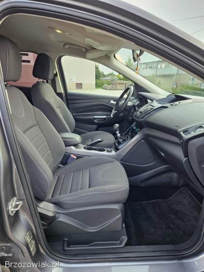 Ford Kuga 1.  6 16V 150KM  2014