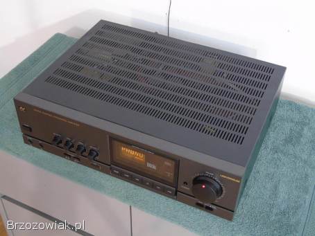 Wzmacniacz Universum V-46012 sprawny i mocny 440 wat.  DOSTAWA
