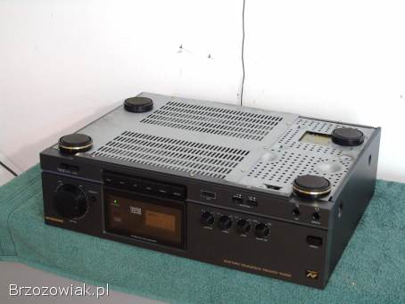 Wzmacniacz Universum V-46012 sprawny i mocny 440 wat.  DOSTAWA