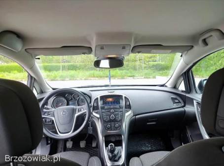 Opel Astra Turbo  2010