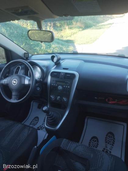 Opel Agila B 2011