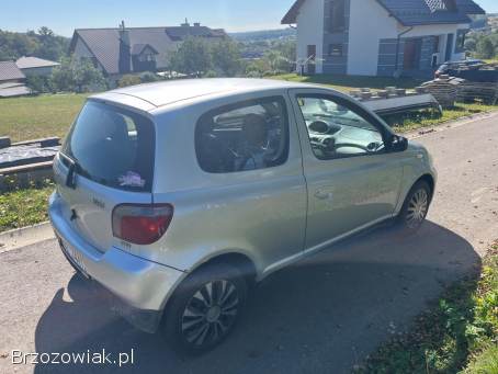 Toyota Yaris 2001