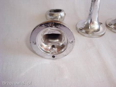 METALOWY uchwyt dystansowy przelotowy fi 25 mm
