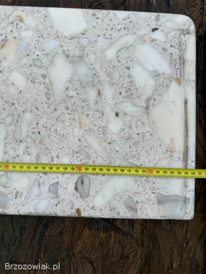Parapet z kamienia
