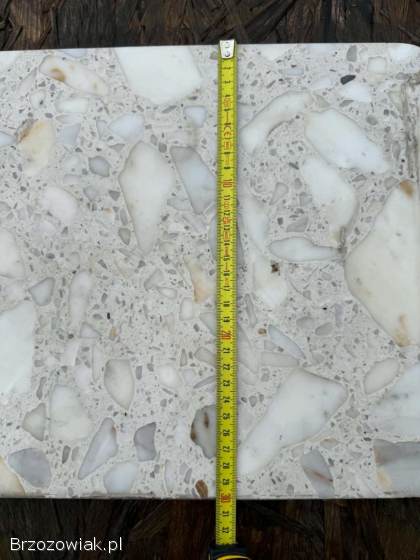 Parapet z kamienia