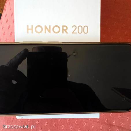 Sprzedam telefon honor 200