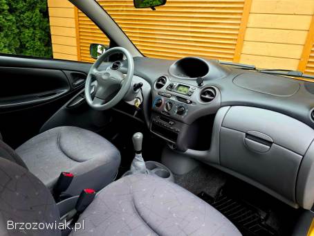 Toyota Yaris 1999