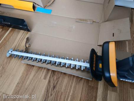 Nożyce do żywopłotu elektryczne Titan TTB823HDC 550W 50 cm