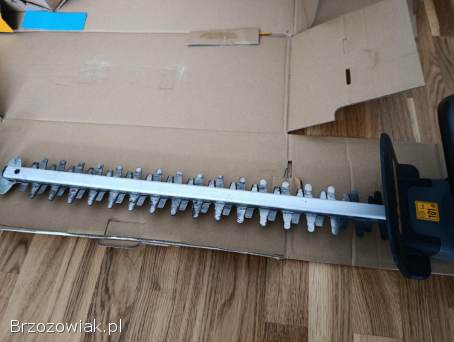 Nożyce do żywopłotu elektryczne Titan TTB823HDC 550W 50 cm