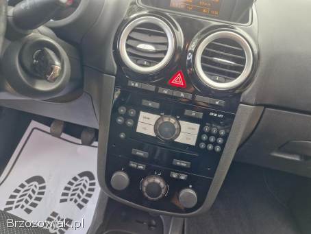 Opel Corsa D 1.  2 Lift Cosmo 2009