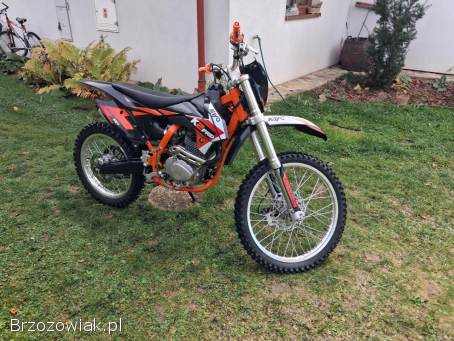 Kayo K2 Pro 250 Enduro 2025 100 mth Stan bdb!