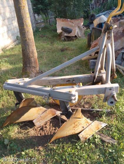 Pług dwu skibowy