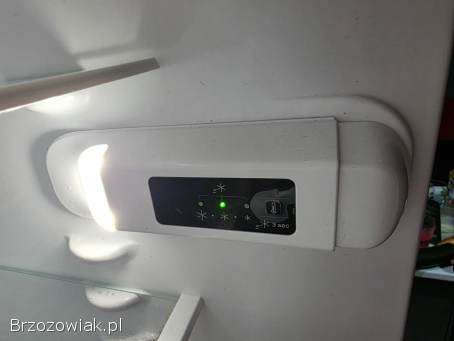 Indesit LI8 S1E K lodówka wolnostojąca czarna 189 cm