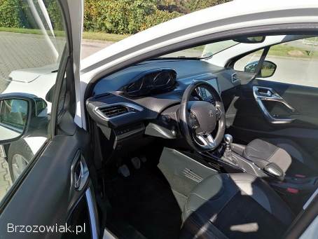 Peugeot 2008 1.  6 HDI.  Panorama 2016