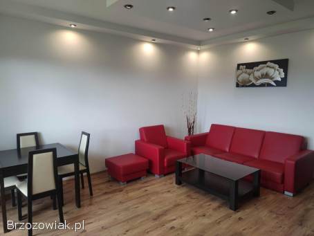 Przestronne,  3-pokojowe mieszkanie 67,  35 m² z balkonem i parkingiem.