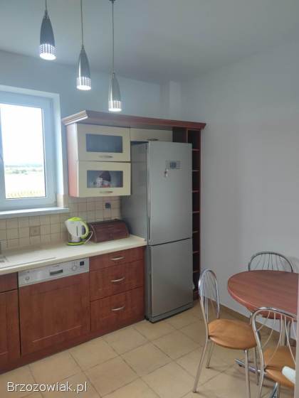 Przestronne,  3-pokojowe mieszkanie 67,  35 m² z balkonem i parkingiem.
