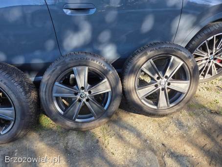 Alufelgi z oponami 17 Toyota
