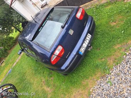 Seat leon 1.  4 bezyna