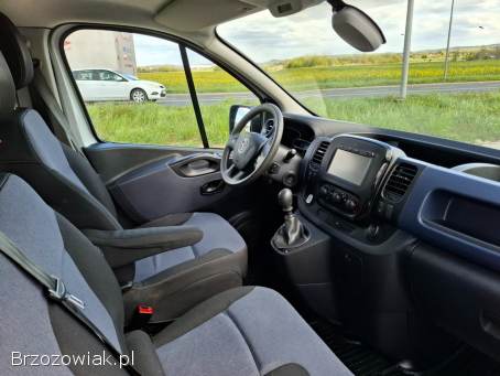 Opel Vivaro B 1.  6 Diesel 90KM 2016r Klima Navi Tempomat BDB Stan!