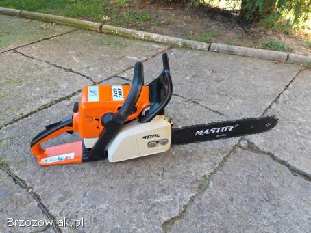 Pilarka Stihl 023/C 2.  7km