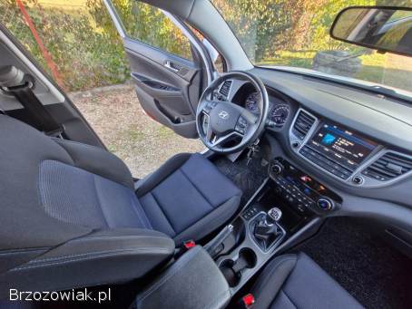 Hyundai Tucson III 1.  6 benzyna  2017