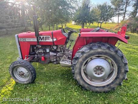 Traktor Massey Ferguson MF 235