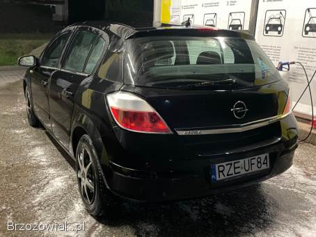 Opel Astra H 2004