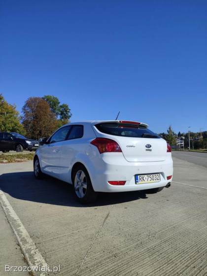 Kia Cee'd 3drzwiowa 2013