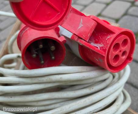 Przewód siłowy z wtyczkami po budowie ok.  40 mb