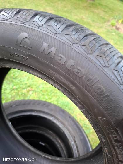 215/55R17 Opony zimowe Matador