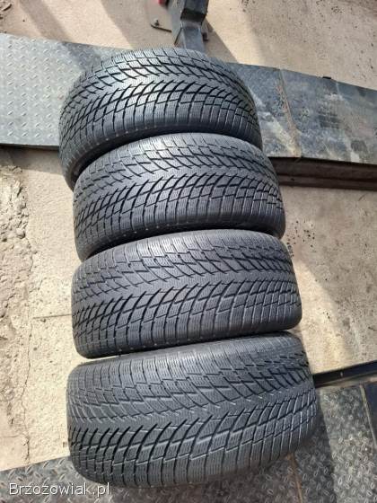 245/40R18 Opony zimowe Nokian
