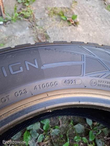 225/60R17 Opony zimowe Vredestein
