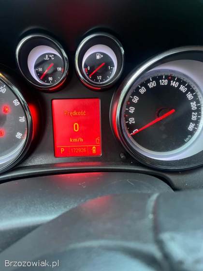 Opel Astra J 2010