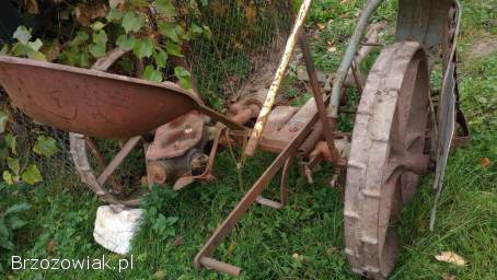 Kosiarka listwowa konna na żelaznych kołach