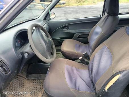 Citroën Saxo 1.  5D 57km 00r 2000