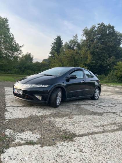 Honda Civic VIII UFO  2006