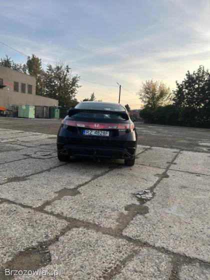 Honda Civic VIII UFO  2006