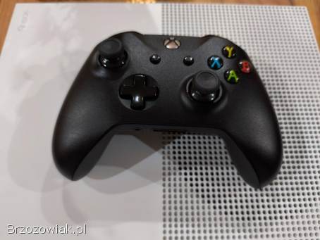 Xbox One S HDD 500GB + Orig.  czarny pad M.  1708 + Okablowanie!
