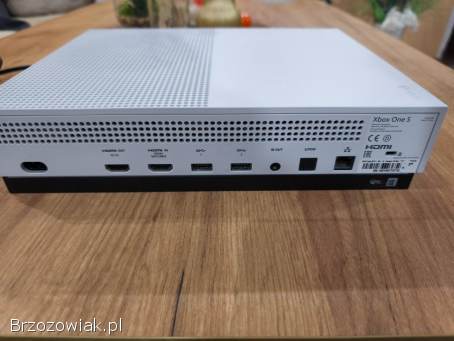 Xbox One S HDD 500GB + Orig.  czarny pad M.  1708 + Okablowanie!